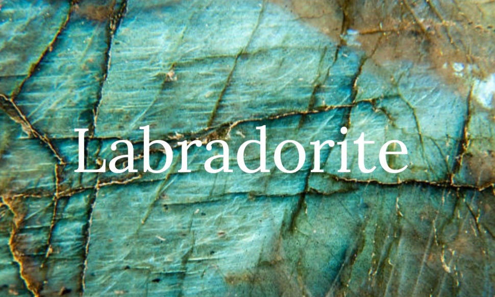 Les Bienfaits de la Labradorite