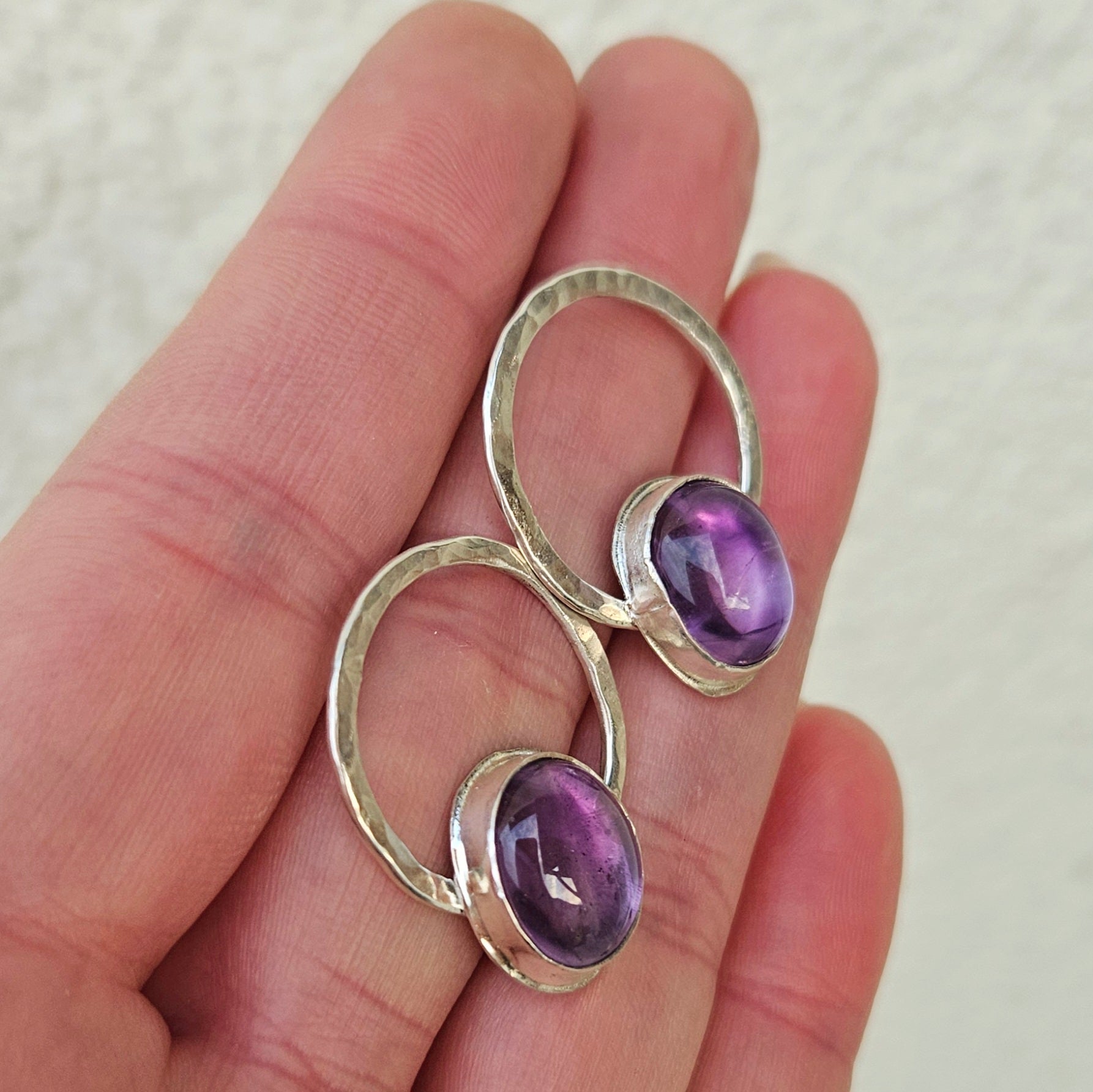 Boucles_anneaux_argent_pierre_ovale_amethyste_violette