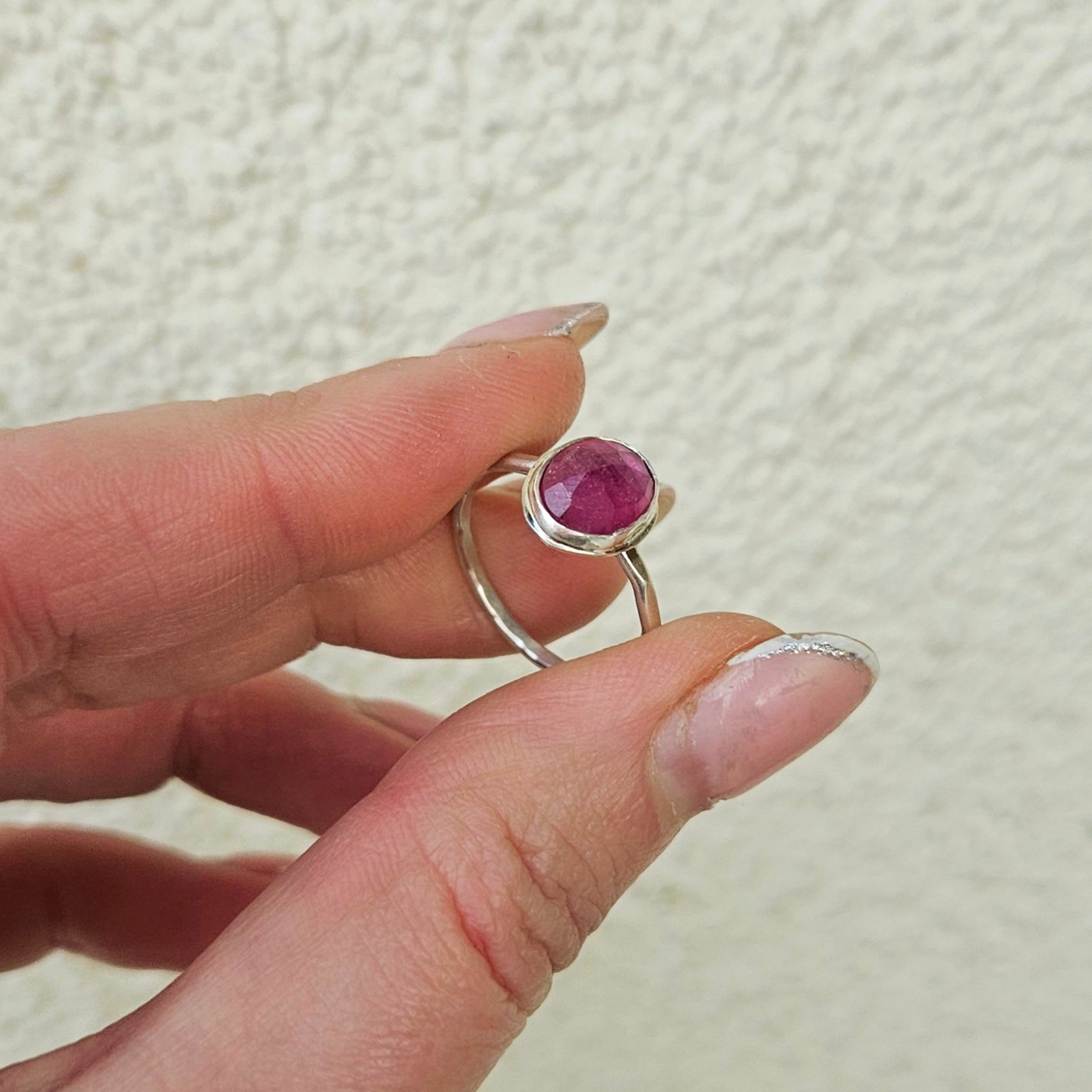 bijoux_bague_argent_serti_pierre_saphir_rose