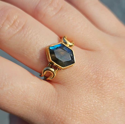 Hexagon Labradorite Ring