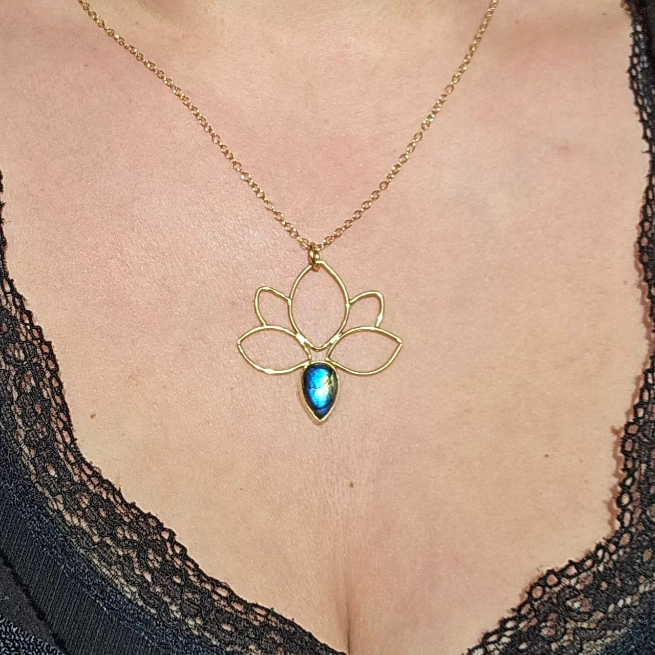 Lotus Labradorite Necklace