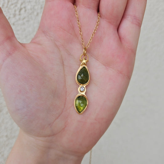 Collier Vésuvianite